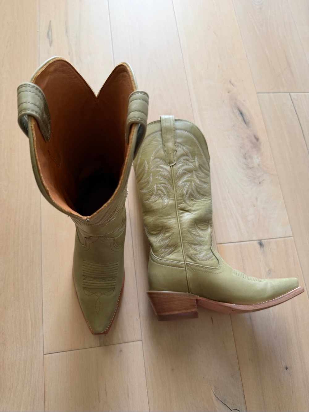 Tecovas The Annie COLOR:LIGHT SAGE MATERIAL:COWHIDE Women's Cowboy Boots. - Picture 5 of 7